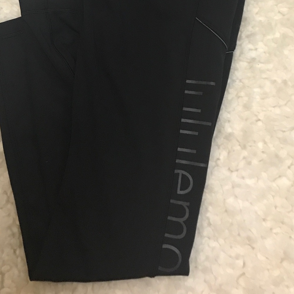 Lululemon speed up tight - 25” - sz 6 black